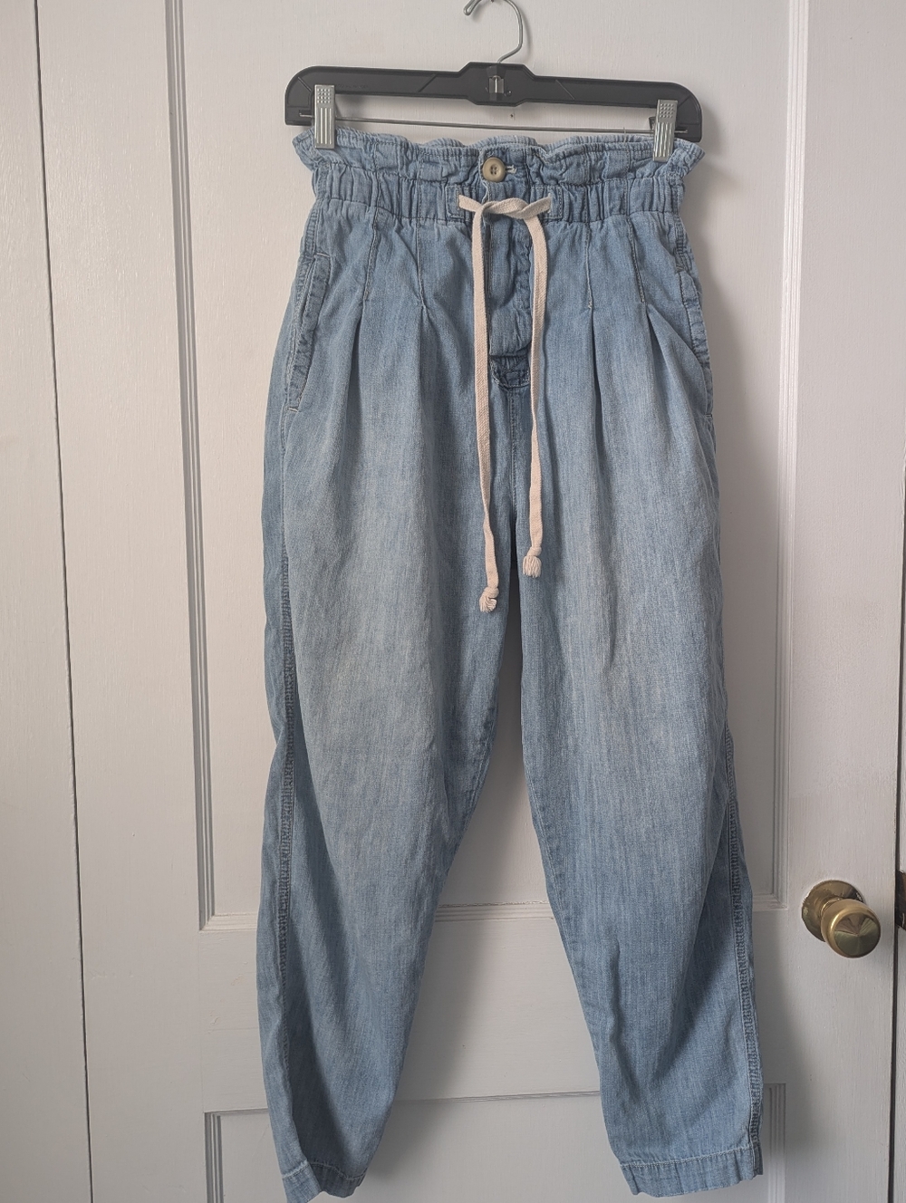 Free People Margate Pleated Denim Trouser Jeans Pants Cotton Hemp Festival XS - Picture 4 of 8